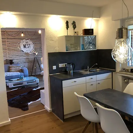 Nest * Βίντερμπεργκ