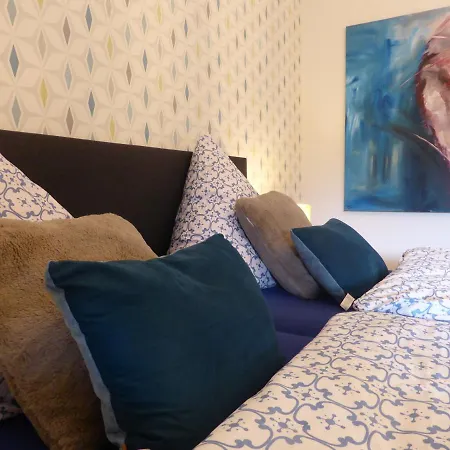 Nest Apartment *